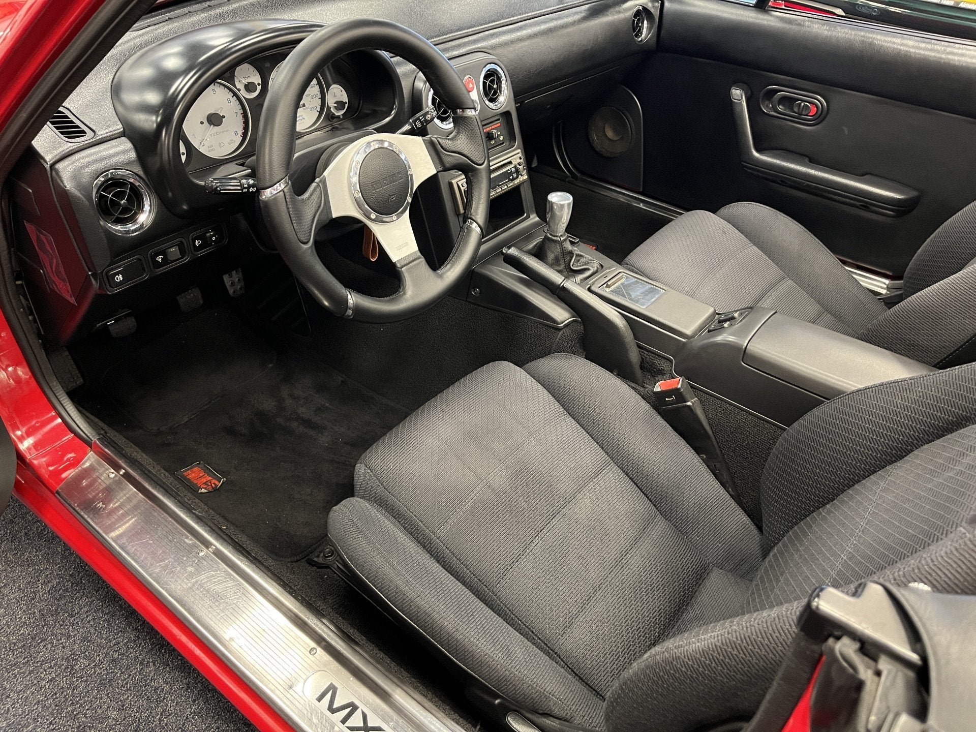 Mazda MX-5 NA Roadster 1.6i Classic Label 12 Maanden Bovag G, Auto's, 12 maanden, Zwart, 116 pk, Bedrijf