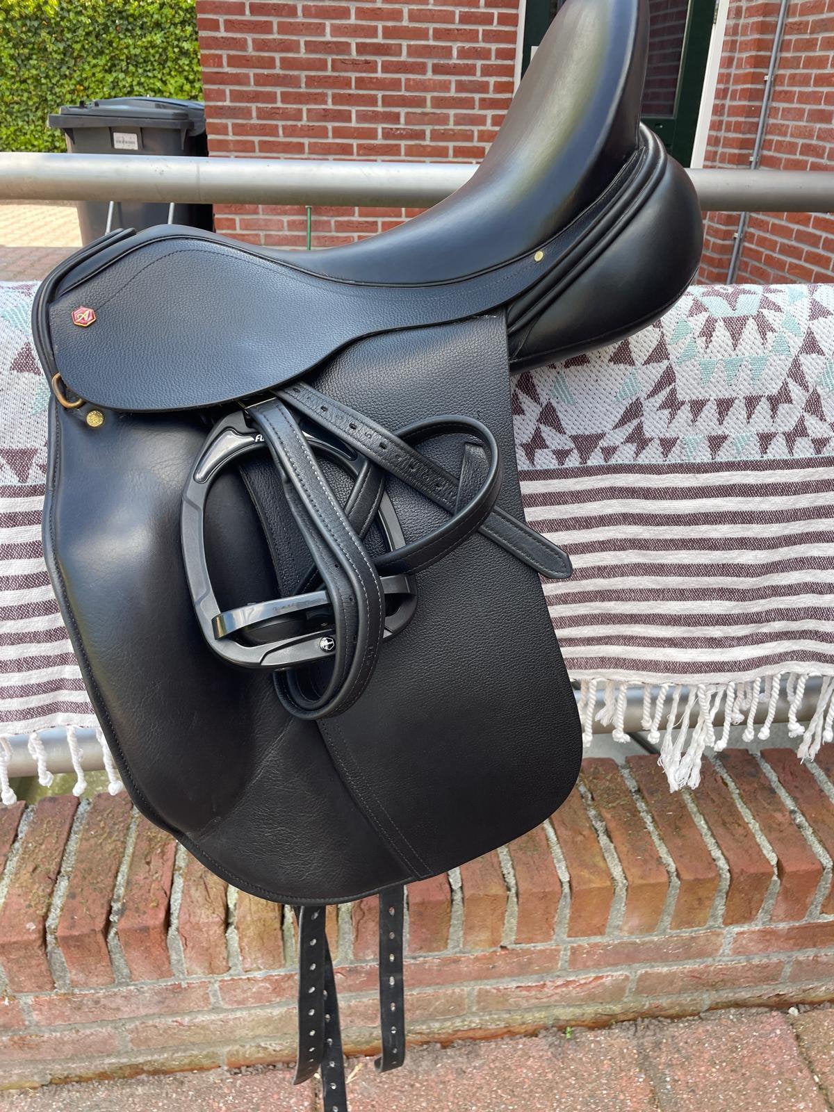 Albion dressuurzadel 18 inch, Dieren en Toebehoren, Ophalen, Zo goed als nieuw, Dressuur