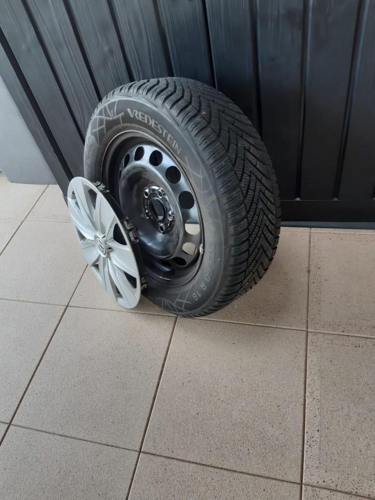 Vredestein Winderbanden + VW wieldoppen, Ophalen