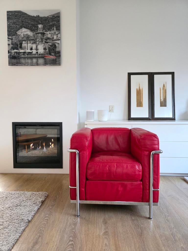 Cassina LC2 Grand Confort fauteuil Le Corbusier, Ophalen of Verzenden, 75 tot 100 cm, Leer