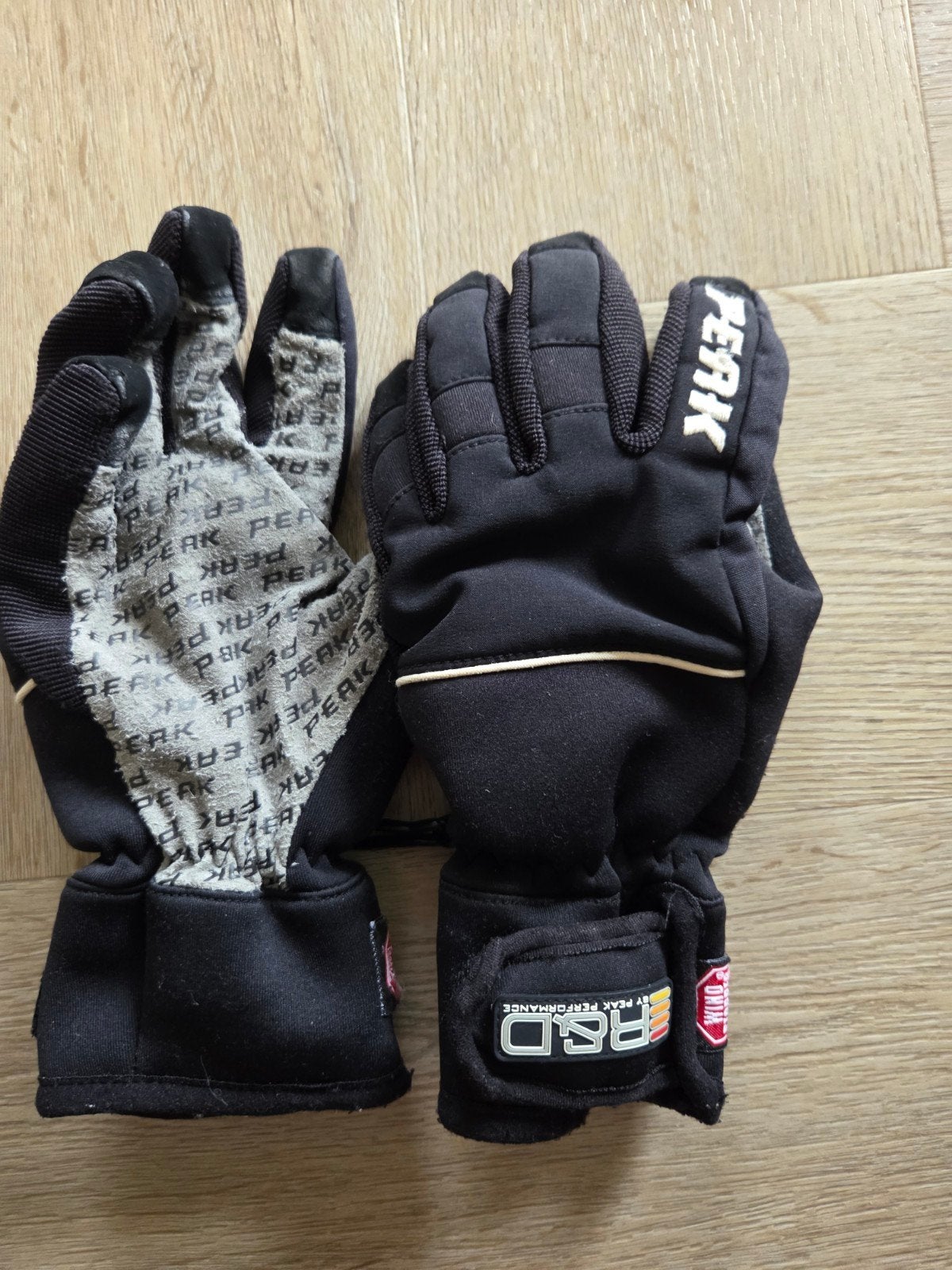 Peak Performance R&D skihandschoenen maat 7 zwart, Peak performance, Ophalen of Verzenden, Gedragen, Maat 36 (S)