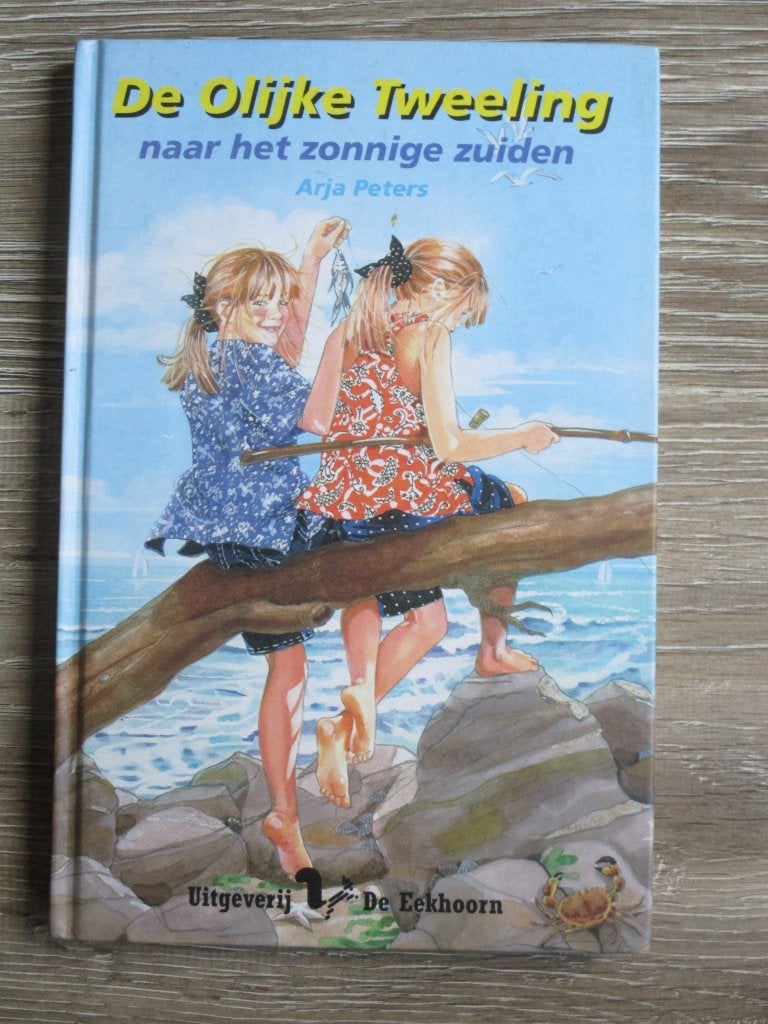 De olijke tweeling naar het zonnige zuiden - Arja Peters, Ophalen of Verzenden, Gelezen, Fictie algemeen