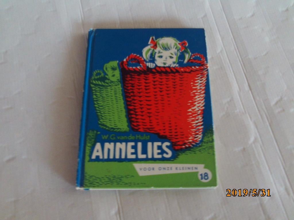 annelies - w.g. van de hulst, Ophalen of Verzenden, Gelezen, Fictie algemeen