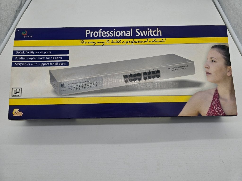 Professional Switch 16-port (unmanaged), Ophalen, Zo goed als nieuw