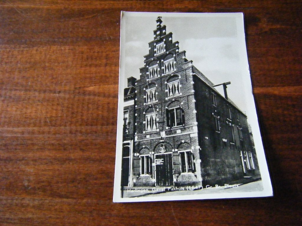 T41 - Harlingen - Pakhuis - Mooi/Oud, Ophalen of Verzenden, 1940 tot 1960, Friesland