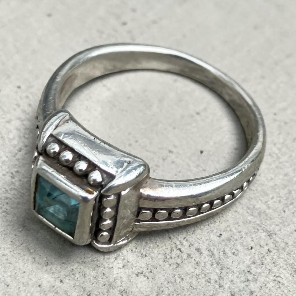 Antieke Zilveren Ring met IJsblauwe Topaas - Maat 19-20mm, Ophalen of Verzenden, Met edelsteen