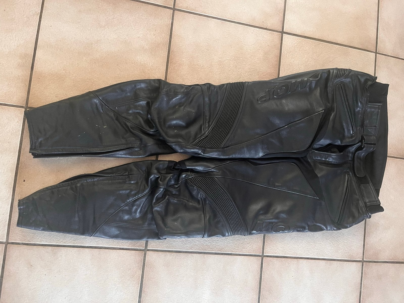 MQP Leren Motorbroek Maat 52, Motoren, Kleding | Motorkleding, Ophalen of Verzenden, Tweedehands, Heren, Broek | leer