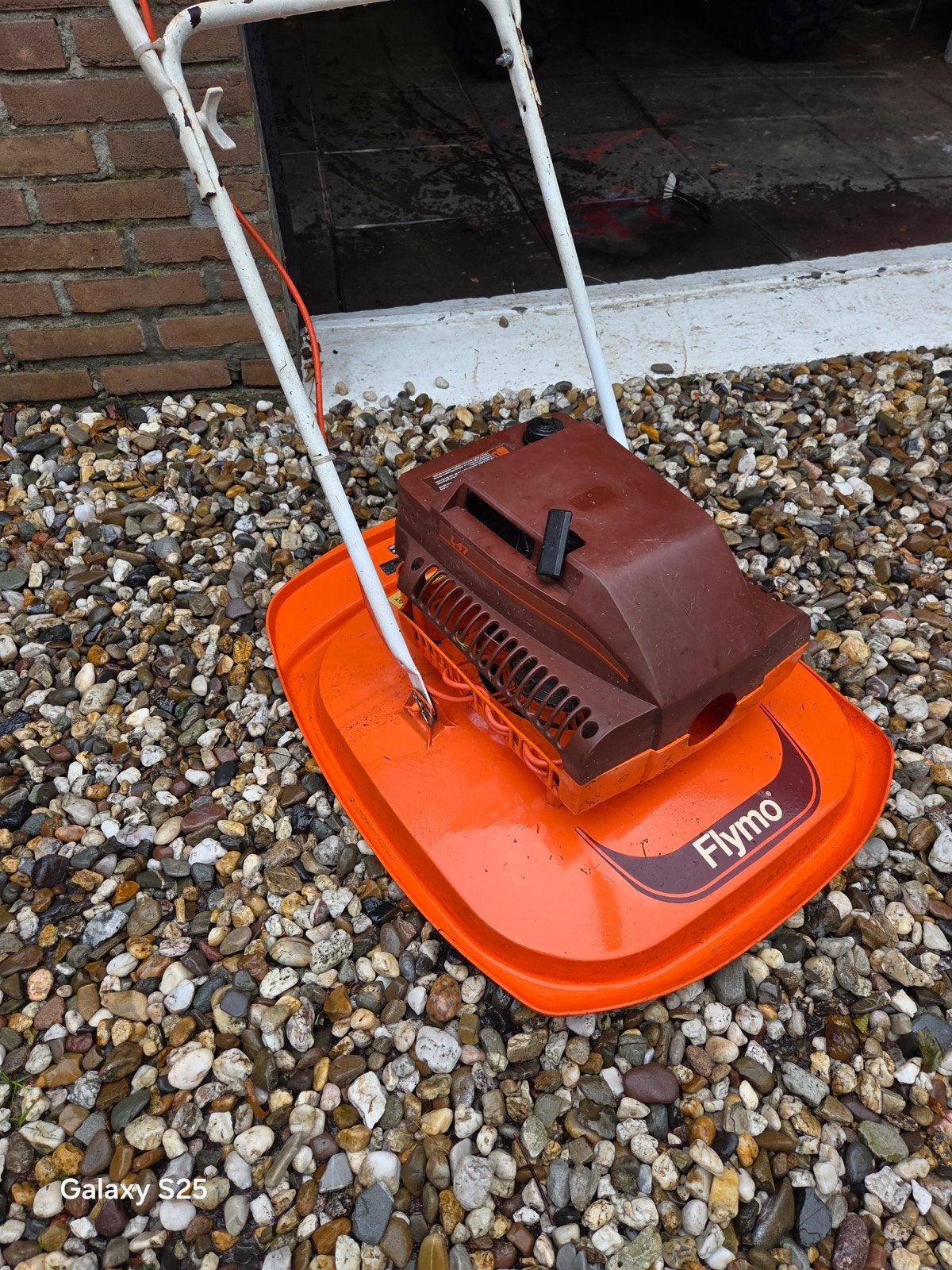Flymo grasmaaier  prima werkende machine 2 tact motor, Zweefmaaier, Ophalen, Gebruikt