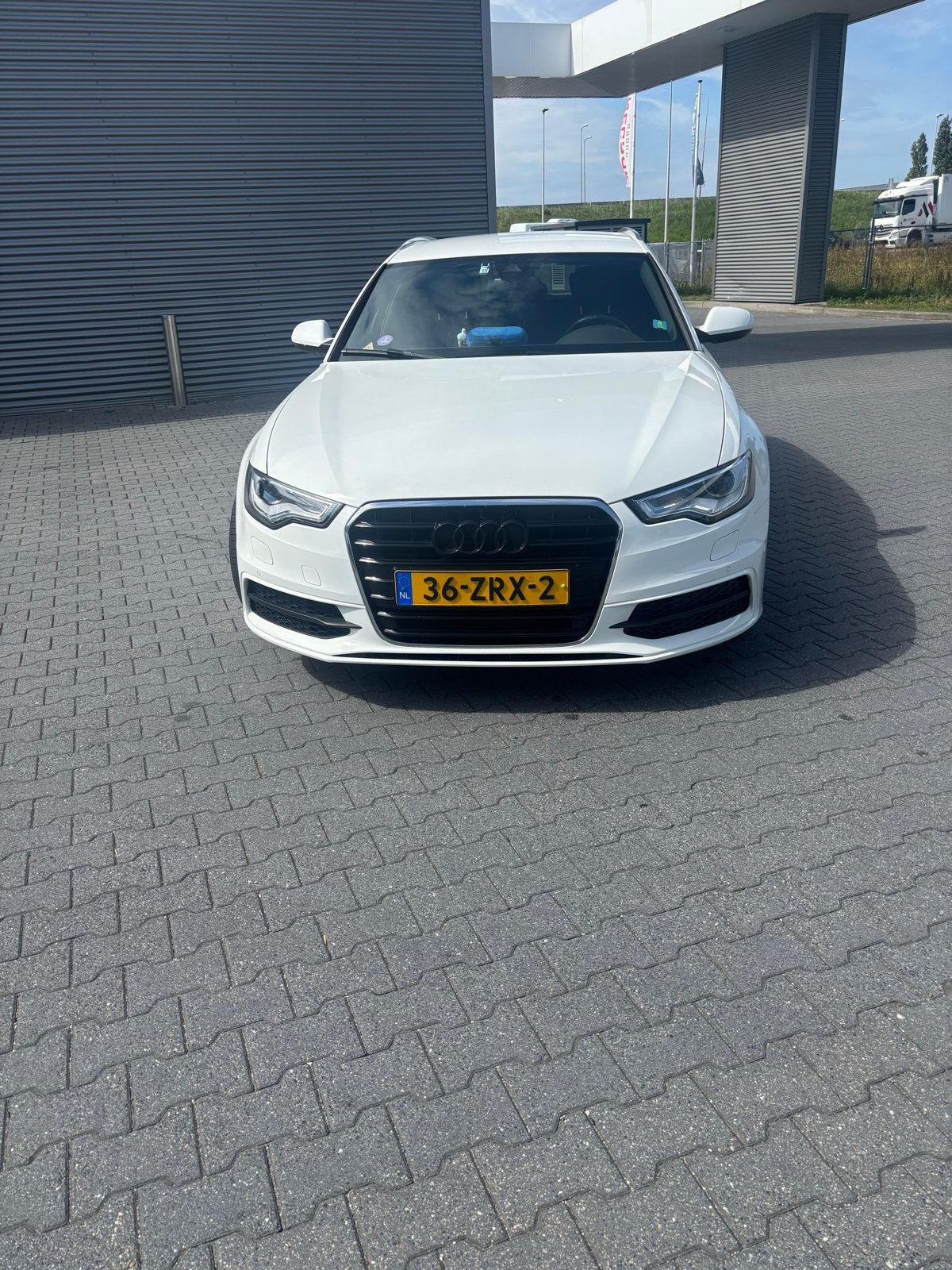 Audi A6 2.0 Tfsi 132KW Avant 2013 Wit, Auto's, Audi, Voorwielaandrijving, 15 km/l, 4 cilinders, 1984 cc