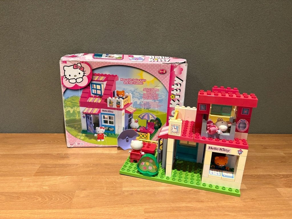 Unico plus hello kitty 8651 en 8656, Ophalen, Gebruikt, Overige thema's, Duplo