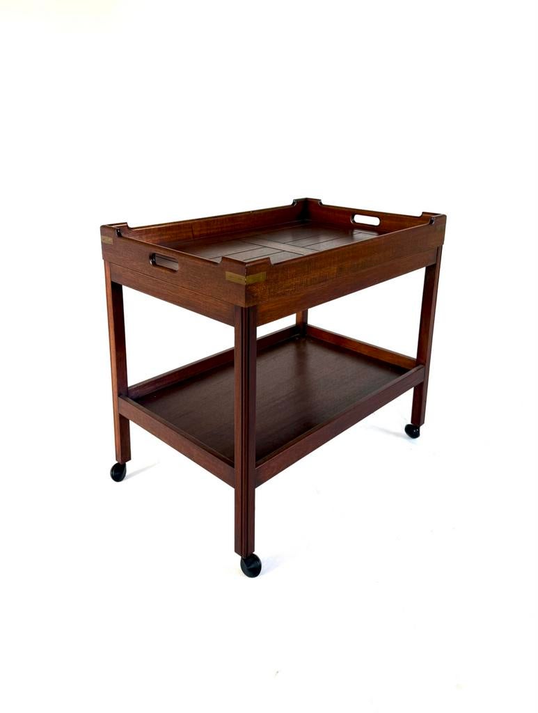 Vintage Deense trolley in teak & messing ‘60, Huis en Inrichting, Tafels | Bijzettafels, Zo goed als nieuw, Rechthoekig, 60 cm of meer