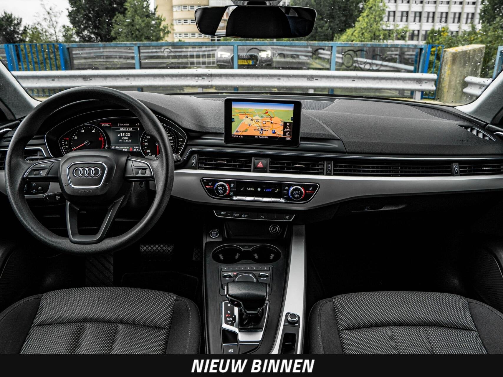 Audi A4 Avant 2.0 TDI ultra 150 PK S-tronic Automaat | LED |, Auto's, Stof, Gebruikt, 4 cilinders, 150 pk