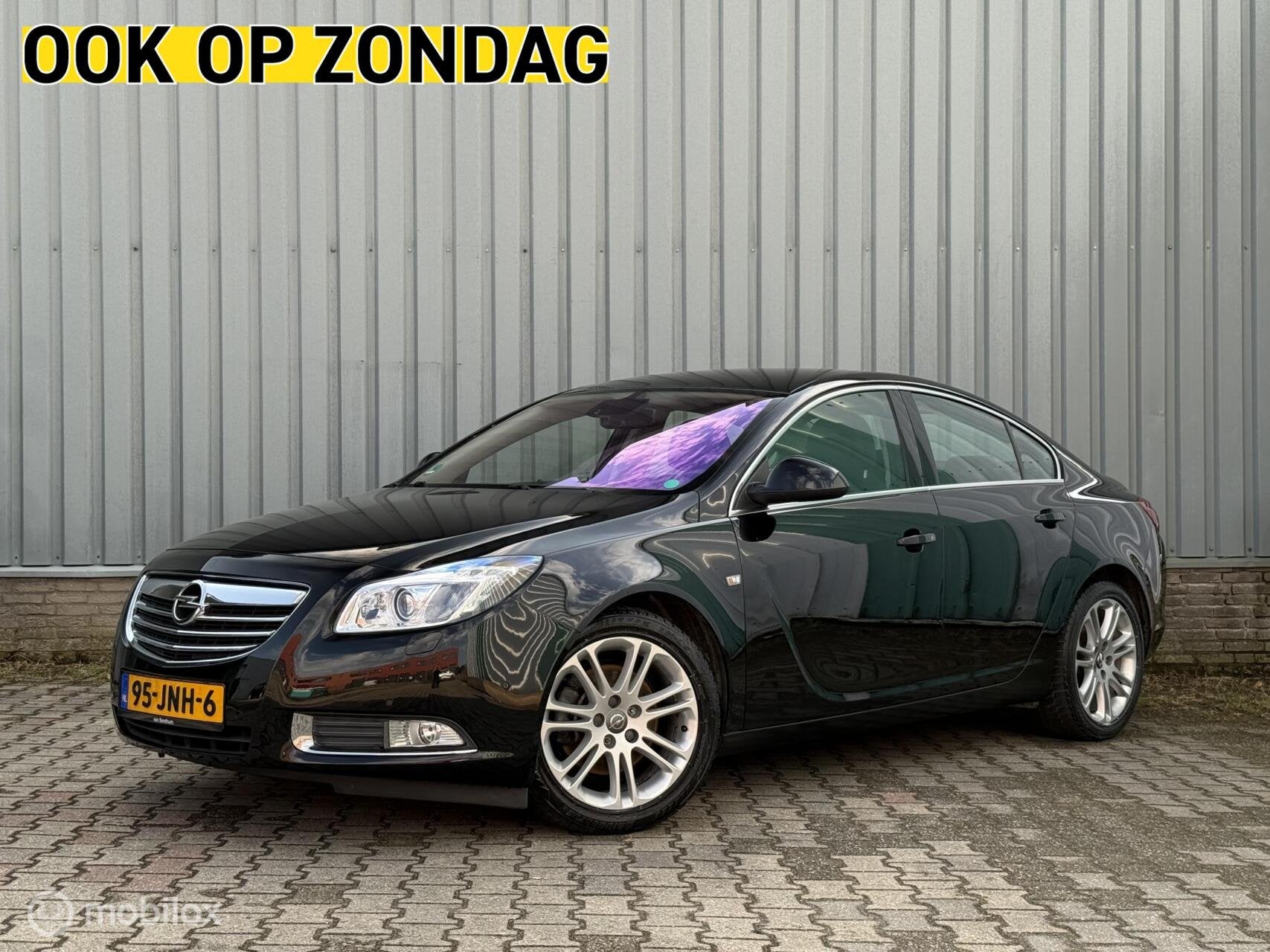 Opel Insignia 2.0 T Sport | Leer | 221PK, Auto's, Zwart, 4 cilinders, Zwart, Bedrijf
