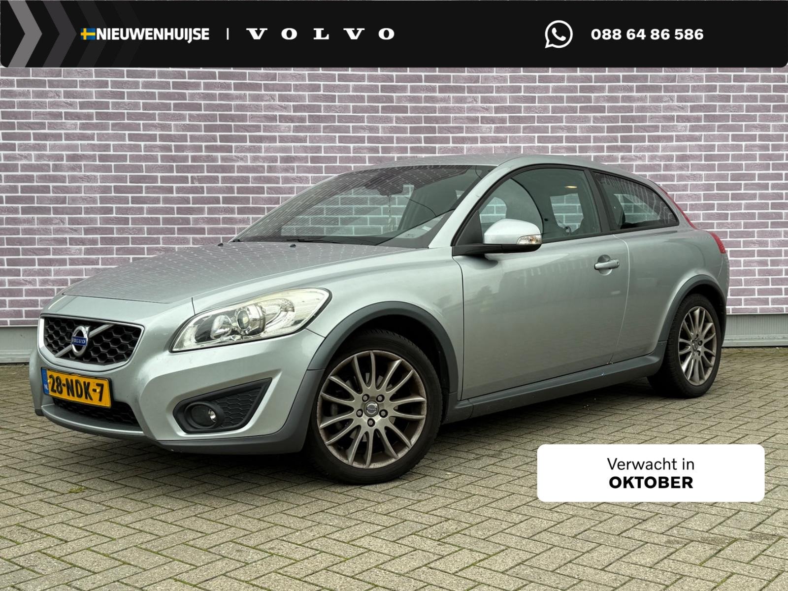Volvo C30 2.0 Momentum | regen sensor | parkeersensoren | Sp, Auto's, Verwarmde buitenspiegels, Gebruikt, Zwart, 4 cilinders