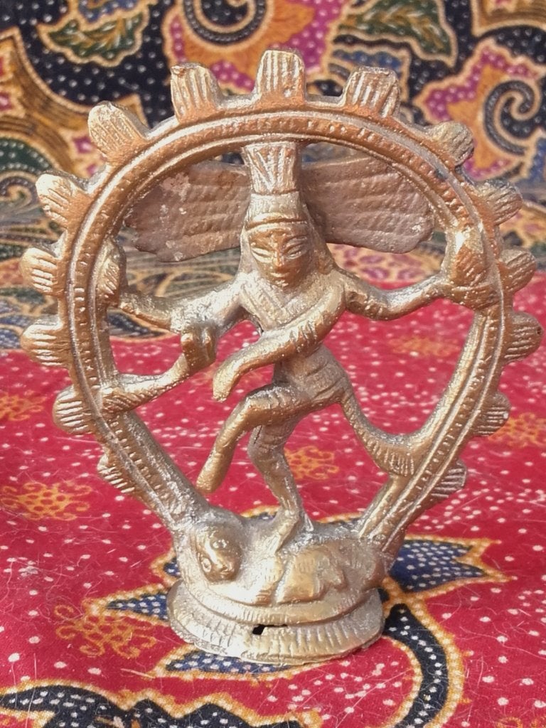 Oud brons beeldje uit India van Shiva 8,4 cm.