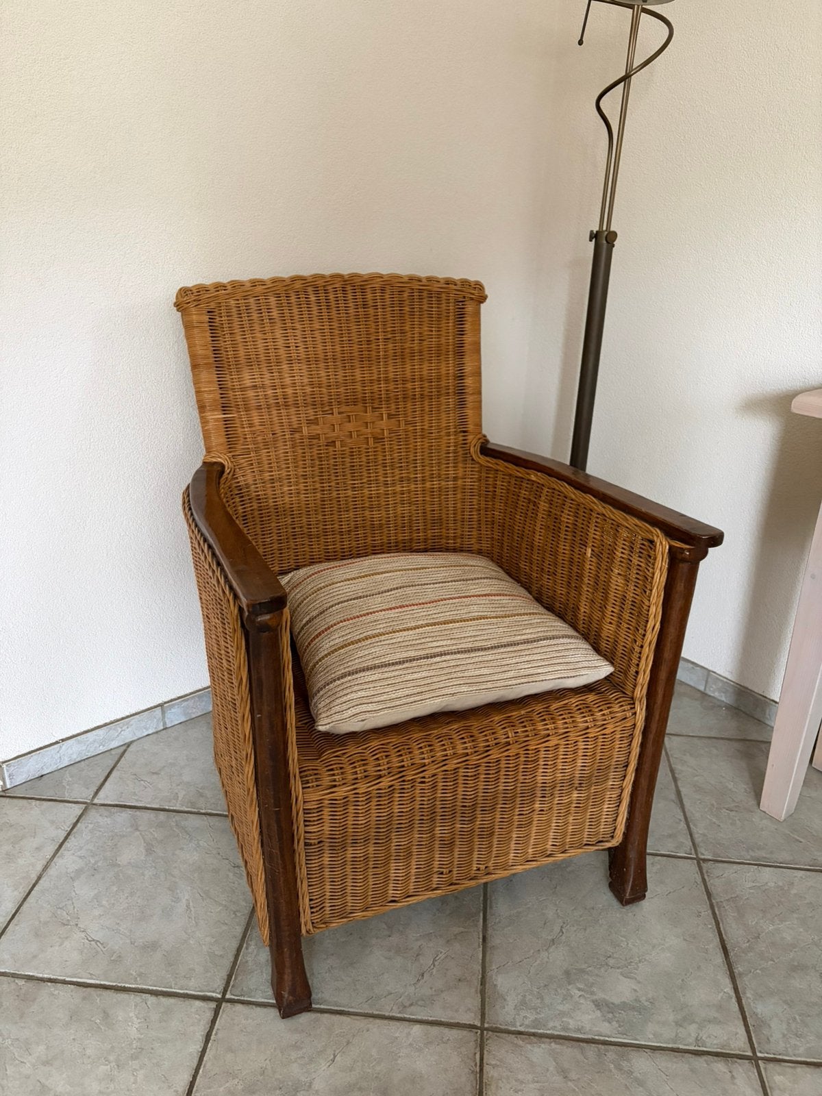 Rieten stoel, Huis en Inrichting, Stoelen, Ophalen, Bruin, Riet of Rotan, Zo goed als nieuw