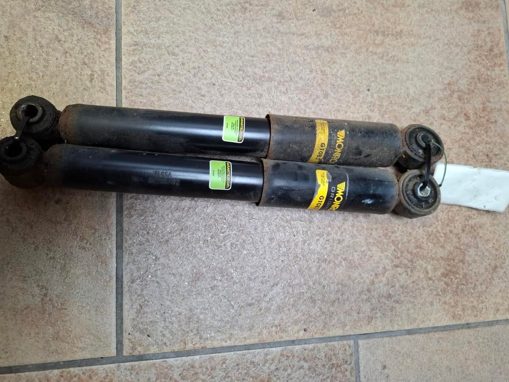 Monroe Schokdemper set Ford Ka, Ophalen, Ford
