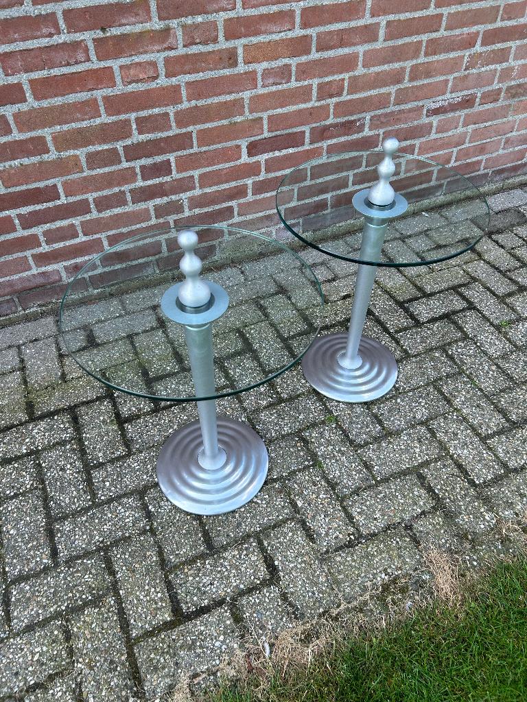2x Leolux Zygo bijzettafels, Huis en Inrichting, Tafels | Bijzettafels, Minder dan 55 cm, Metaal of Aluminium, Rond, Zo goed als nieuw