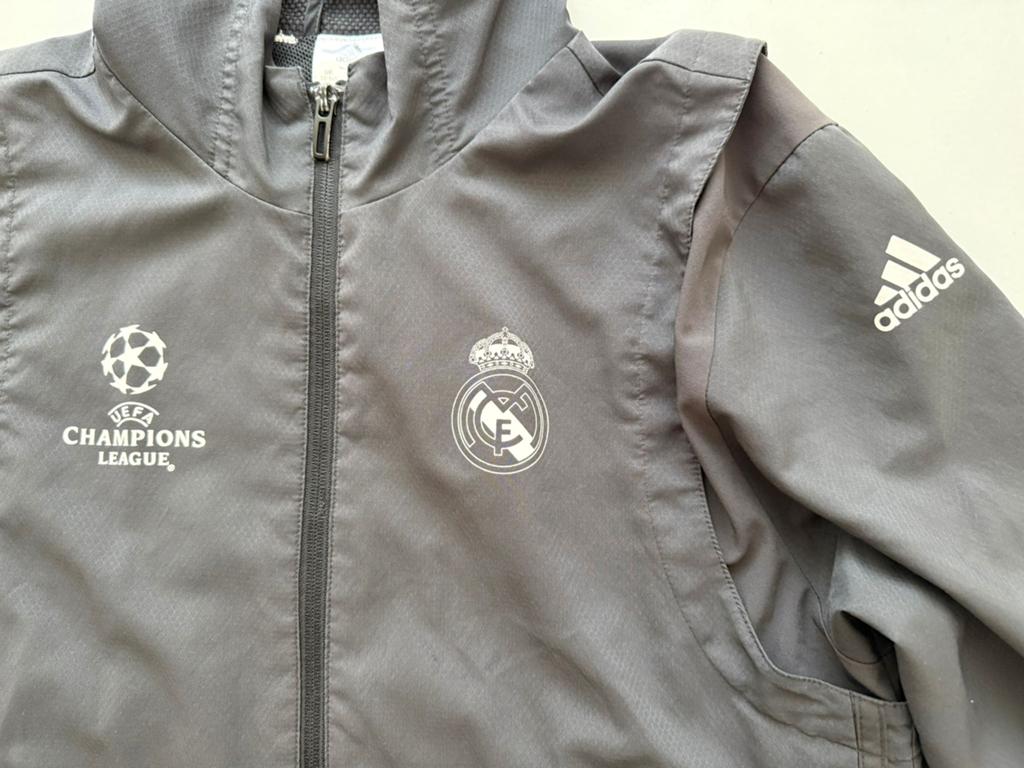 Trainingsjack Real Madrid maat 164, Ophalen of Verzenden, Zo goed als nieuw, Jongen of Meisje, Jas