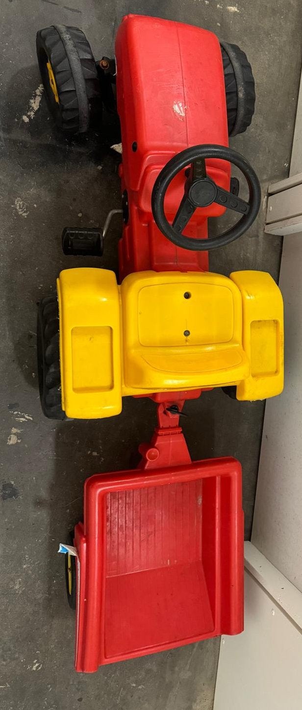 Traptractor met aanhanger, Kinderen en Baby's, Speelgoed | Speelgoedvoertuigen, Ophalen of Verzenden, Gebruikt