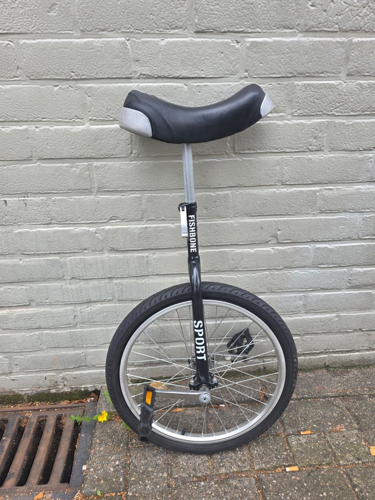 Fishbone Sport eenwieler - Zo goed als nieuw, Ophalen of Verzenden, Zo goed als nieuw