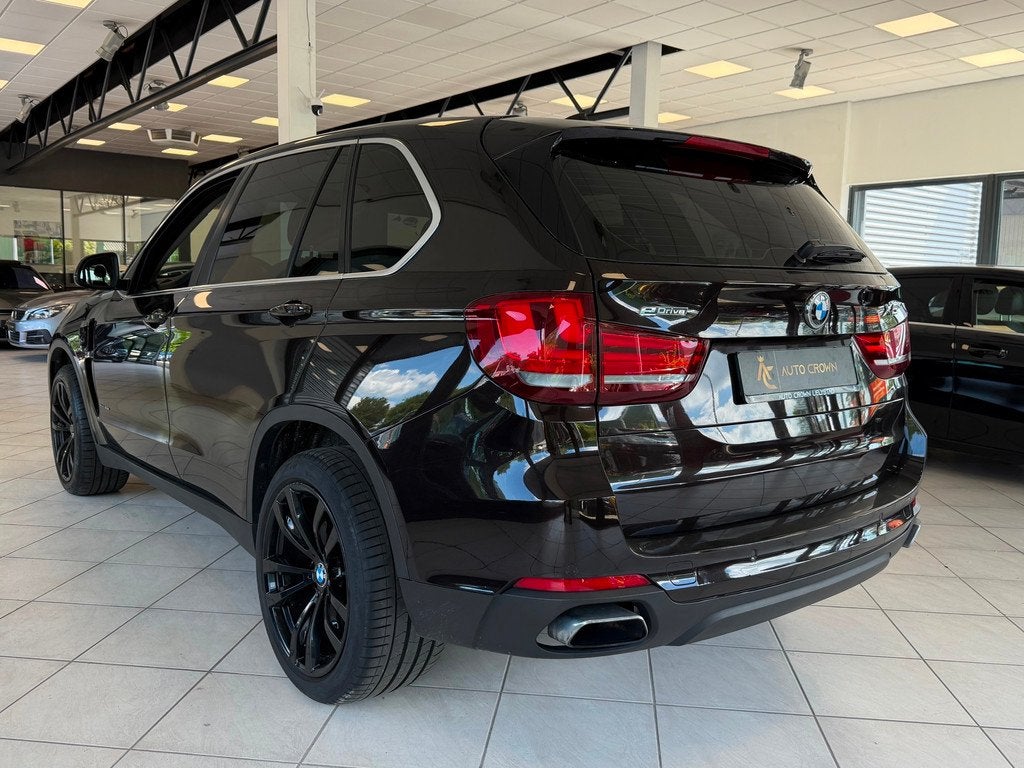 BMW X5 XDrive40e Hybride M-pakket 68.404 km NAP!, Gebruikt, 4 cilinders, Bruin, Bedrijf