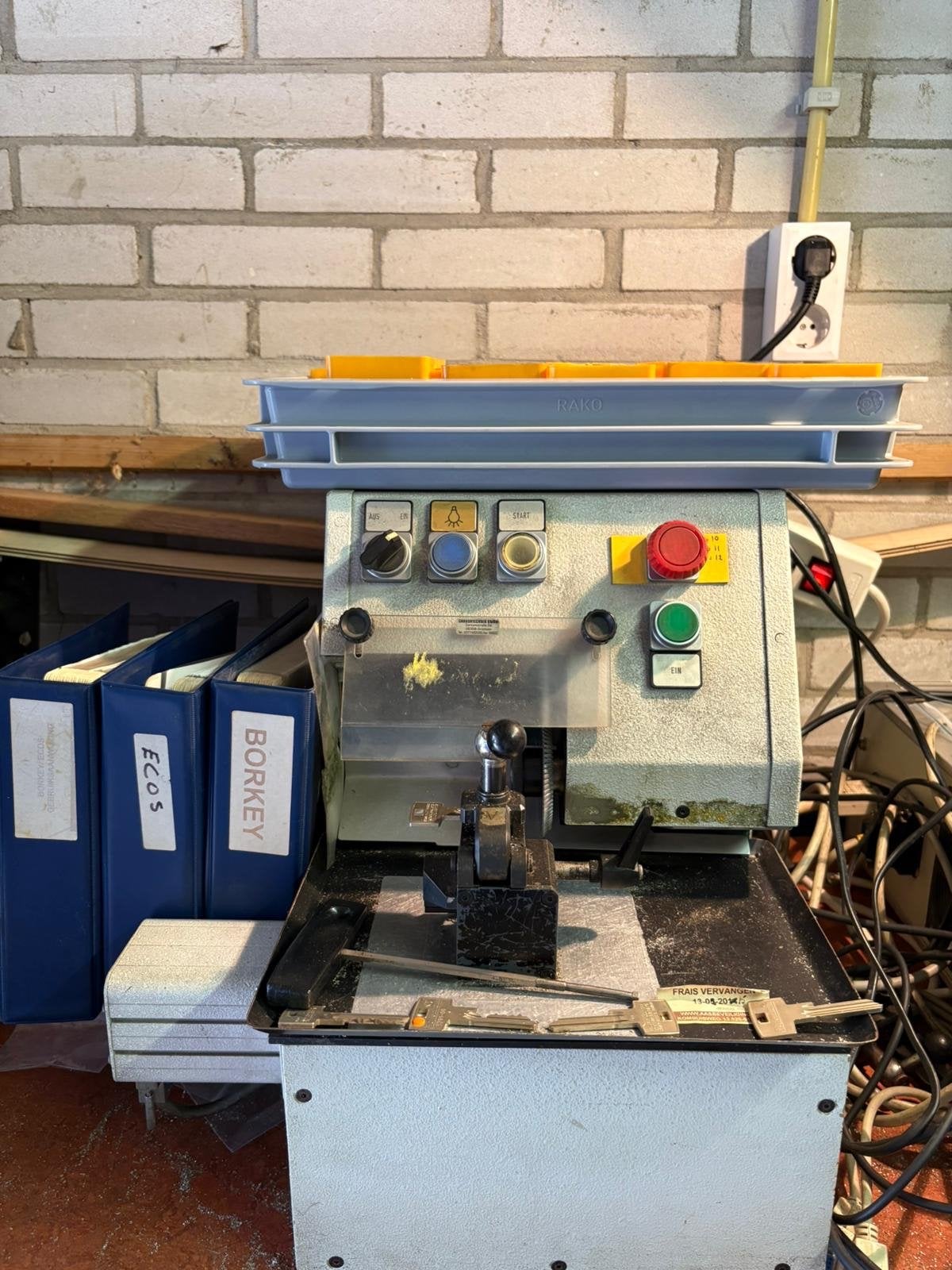 Borkey Fabrieksmachine - Sleutelkopieermachine, Ophalen