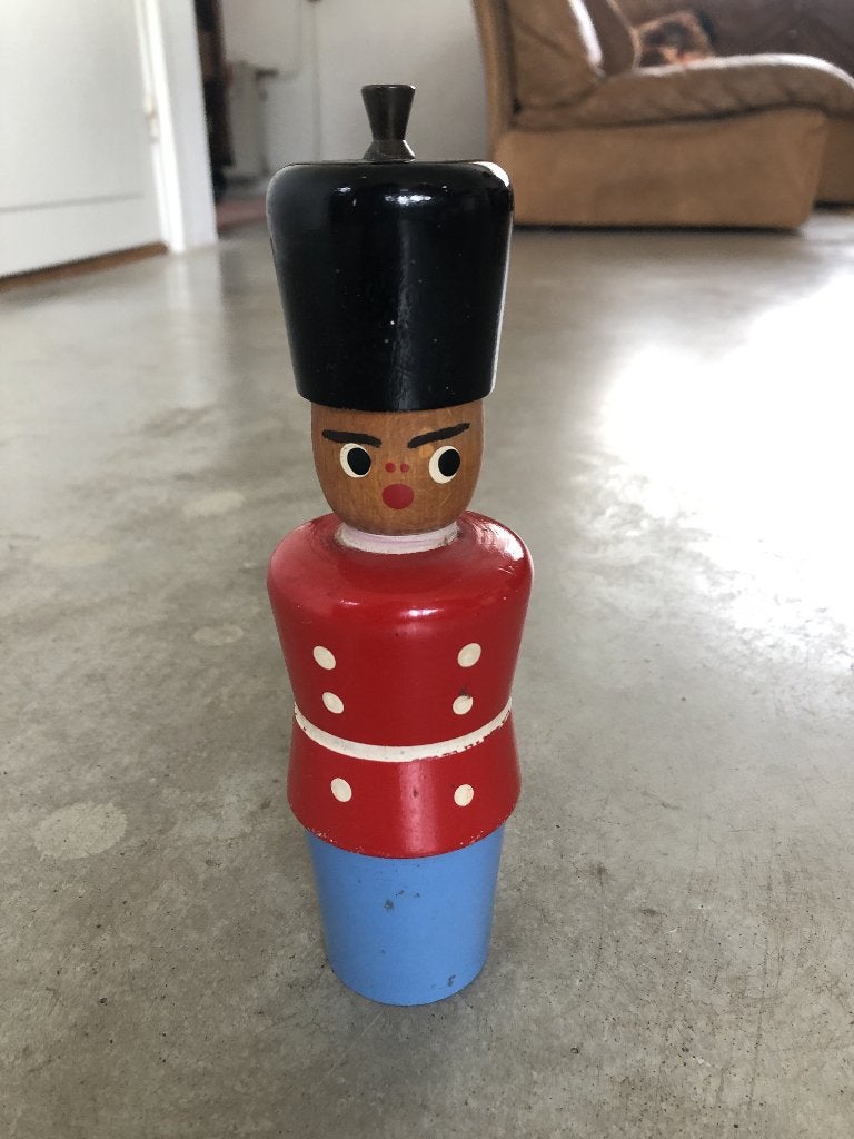 Vintage pepermolen 'Bobby' curiosa keuken, Antiek en Kunst, Ophalen of Verzenden