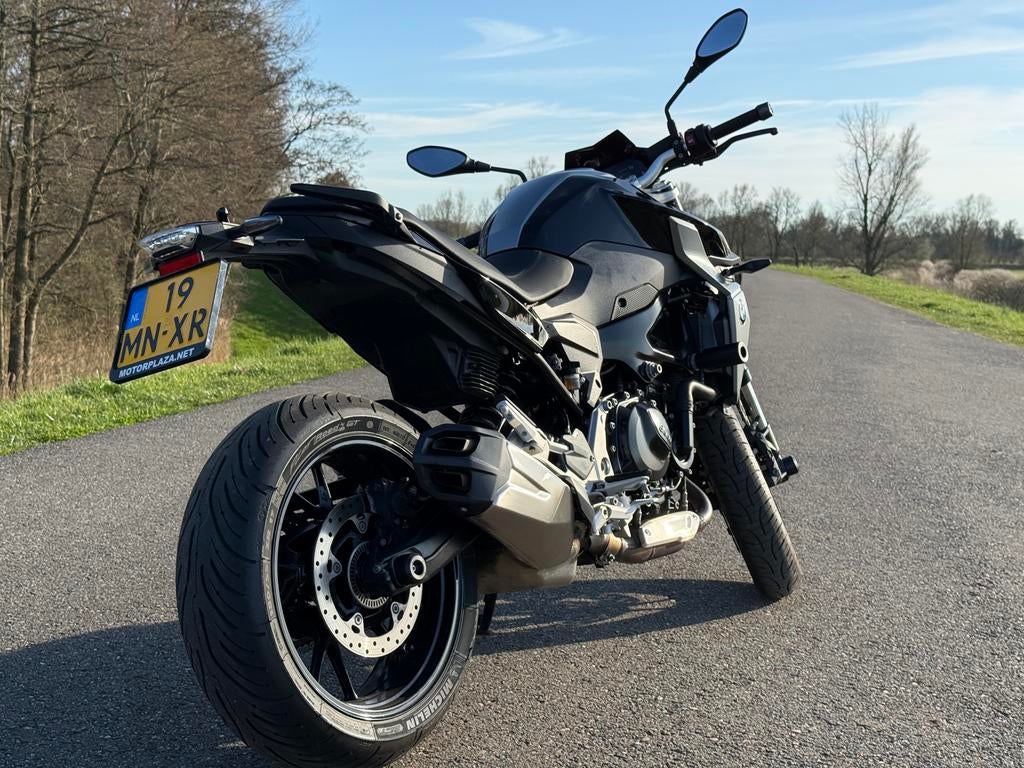 BMW F 900 R 2021 –Quickshifter –Handvatverwarming  BMW F900R, Motoren, Motoren | BMW, Occasion, 900 cc, Particulier, Meer dan 35 kW