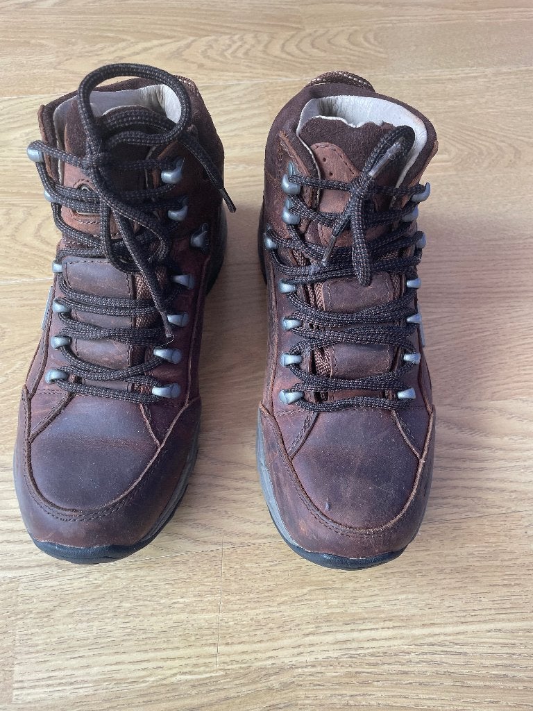 Wandelschoenen, Sport en Fitness, Bergsport en Wandelen, Ophalen of Verzenden, Zo goed als nieuw, Schoenen
