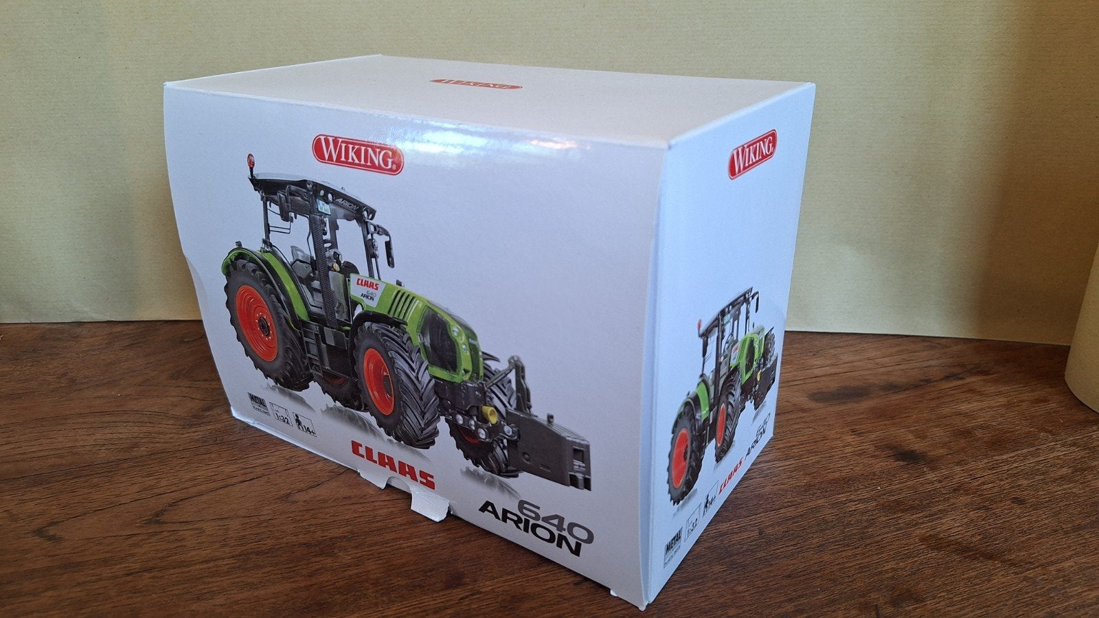Claas Arion 640 van Wiking. 1:32, Hobby en Vrije tijd, Ophalen of Verzenden, Nieuw, Auto