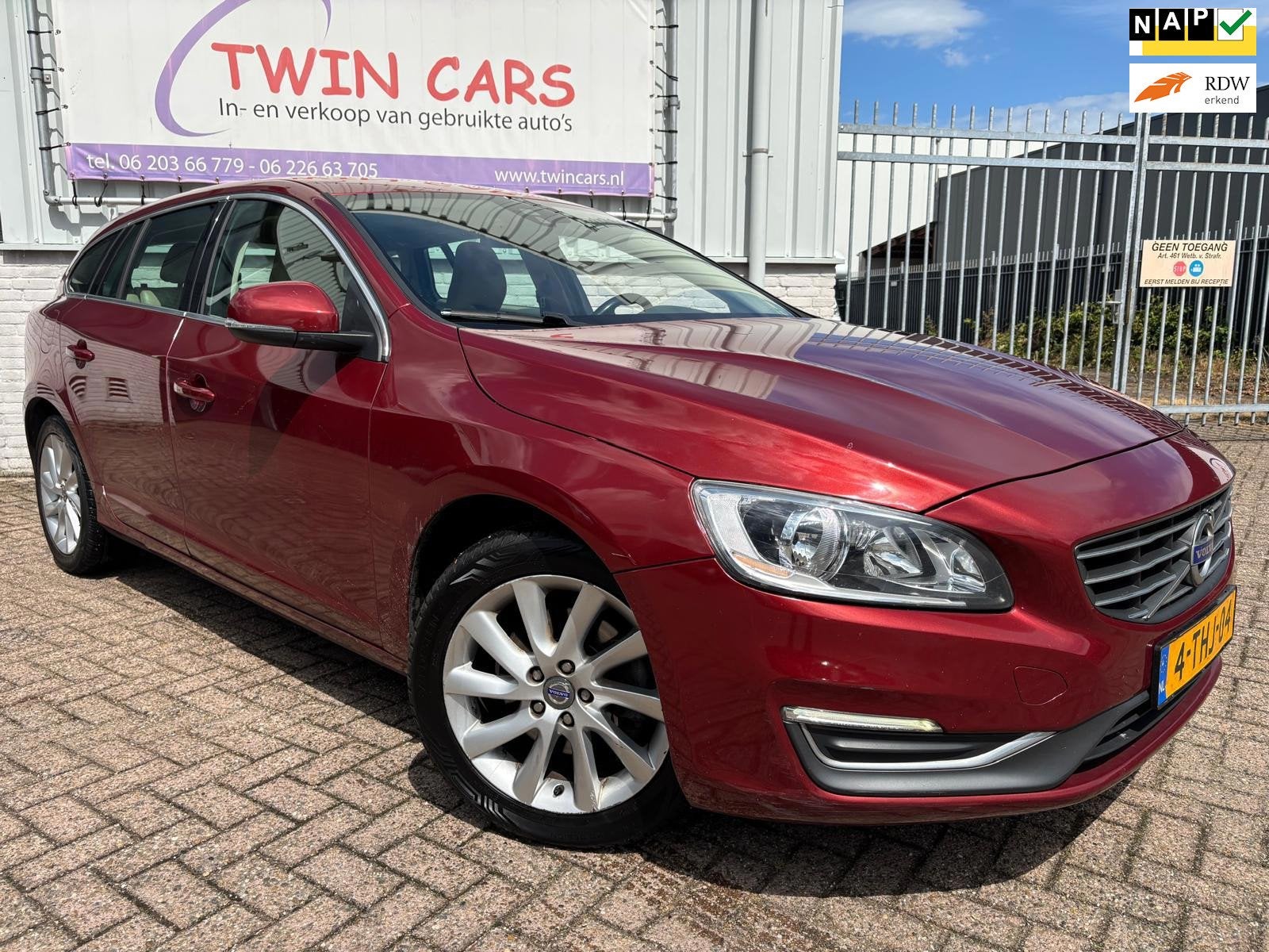 Volvo V60 1.6 T3 Summum, Voorwielaandrijving, Gebruikt, 4 cilinders, 150 pk