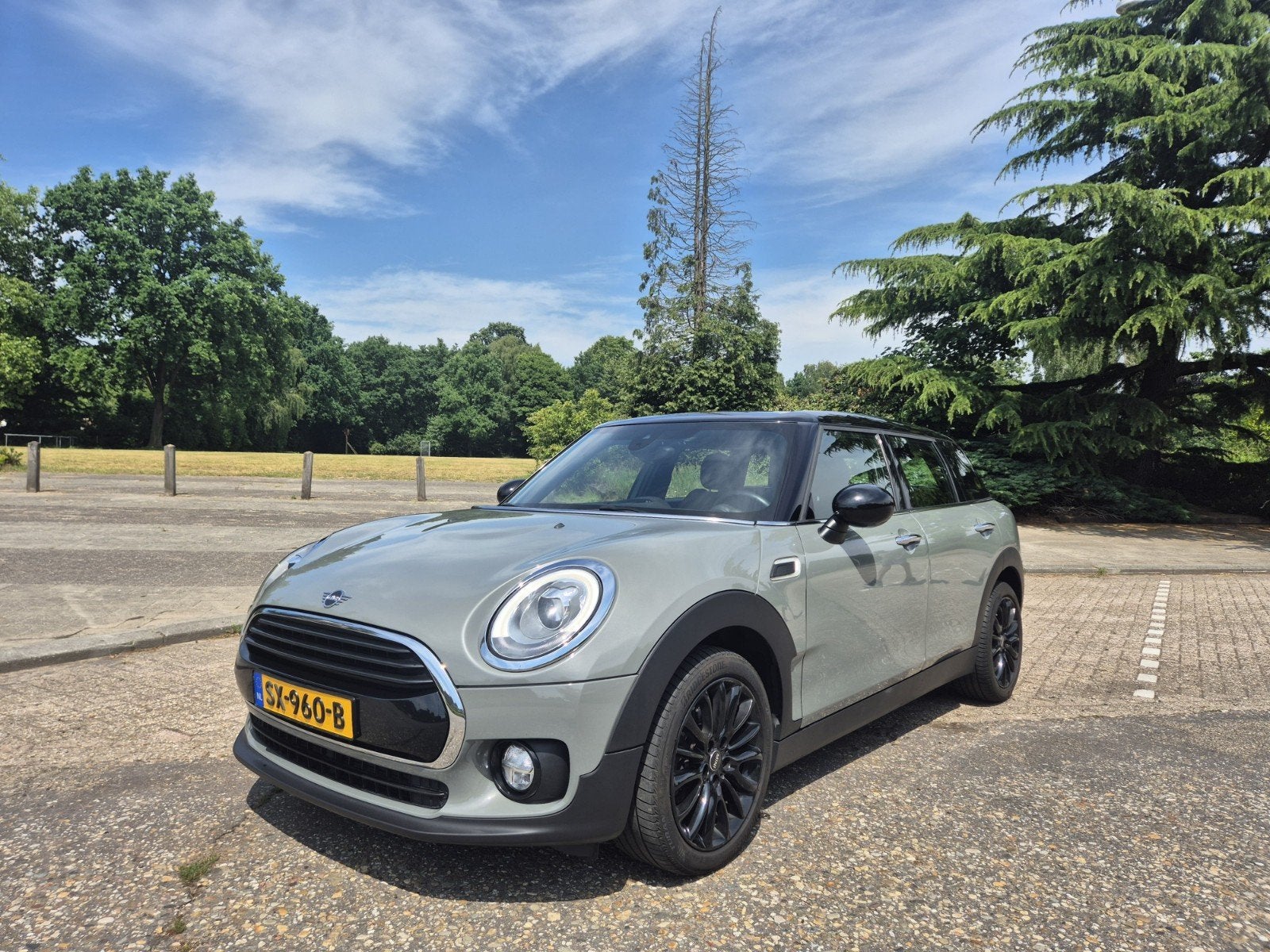 Mini Clubman John Cooper Works (JCW) 1.5 Cooper 2018 Grijs, Auto's, Mini, Voorwielaandrijving, 136 pk, Leder en Stof, Origineel Nederlands