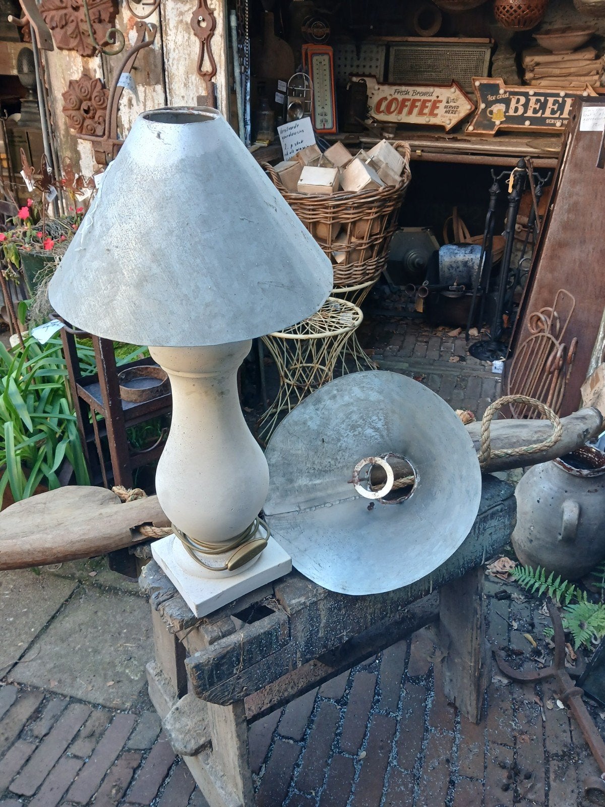 Rustieke zinken lampenkappen, schemerlamp, lampvoet, Ophalen