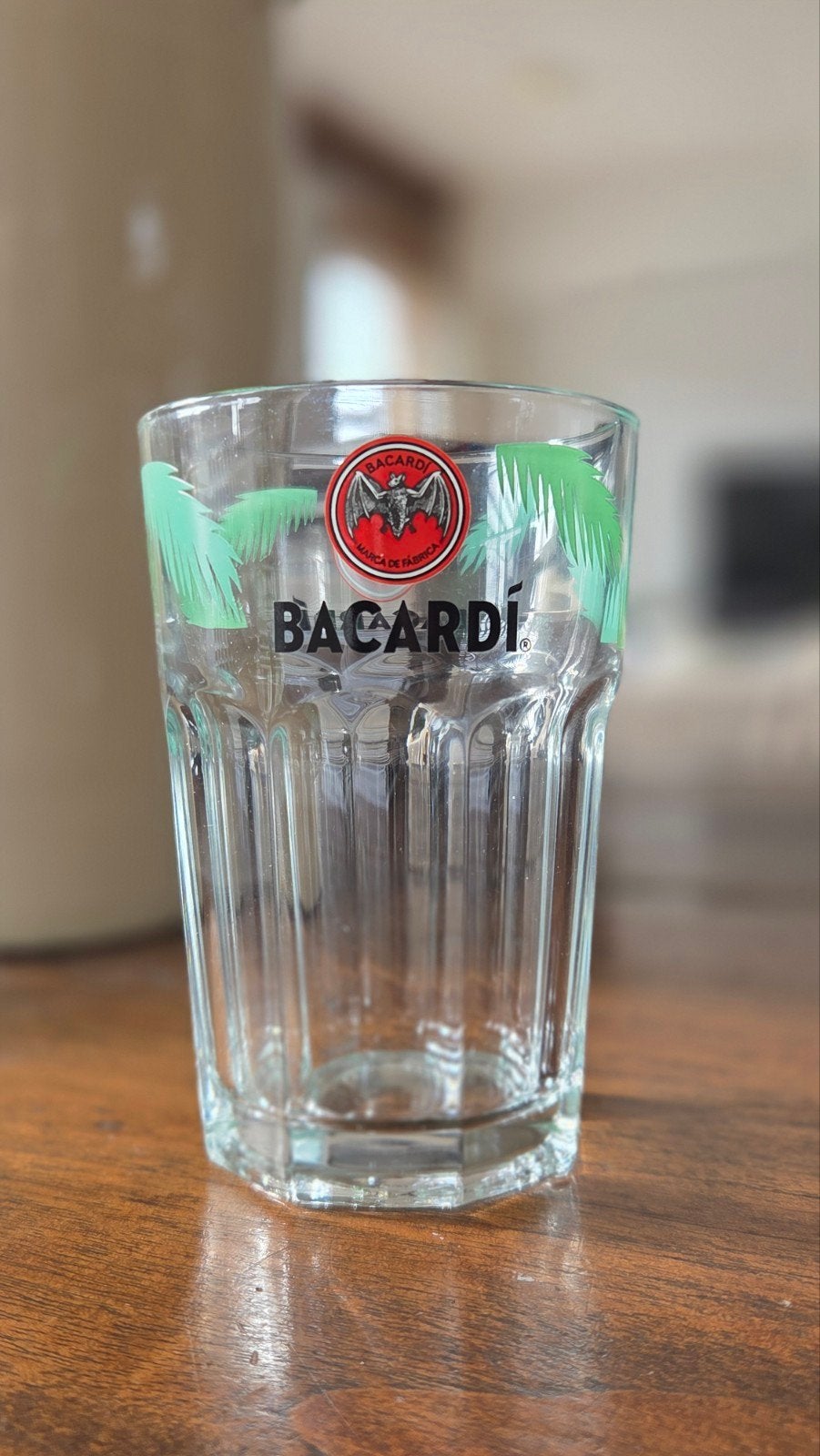 Bacardi glas - Nieuw vleermuis logo en palmbladeren, Glas of Glazen, Nieuw, Ophalen of Verzenden, Glas