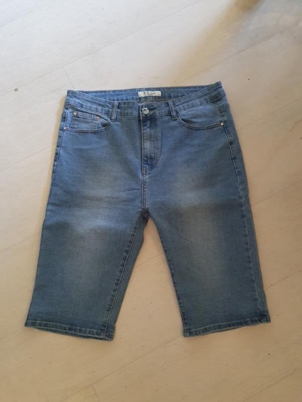 Nieuw! korte jeans met stretch maat 42!, Kort, Maat 42/44 (L), Nieuw, Verzenden