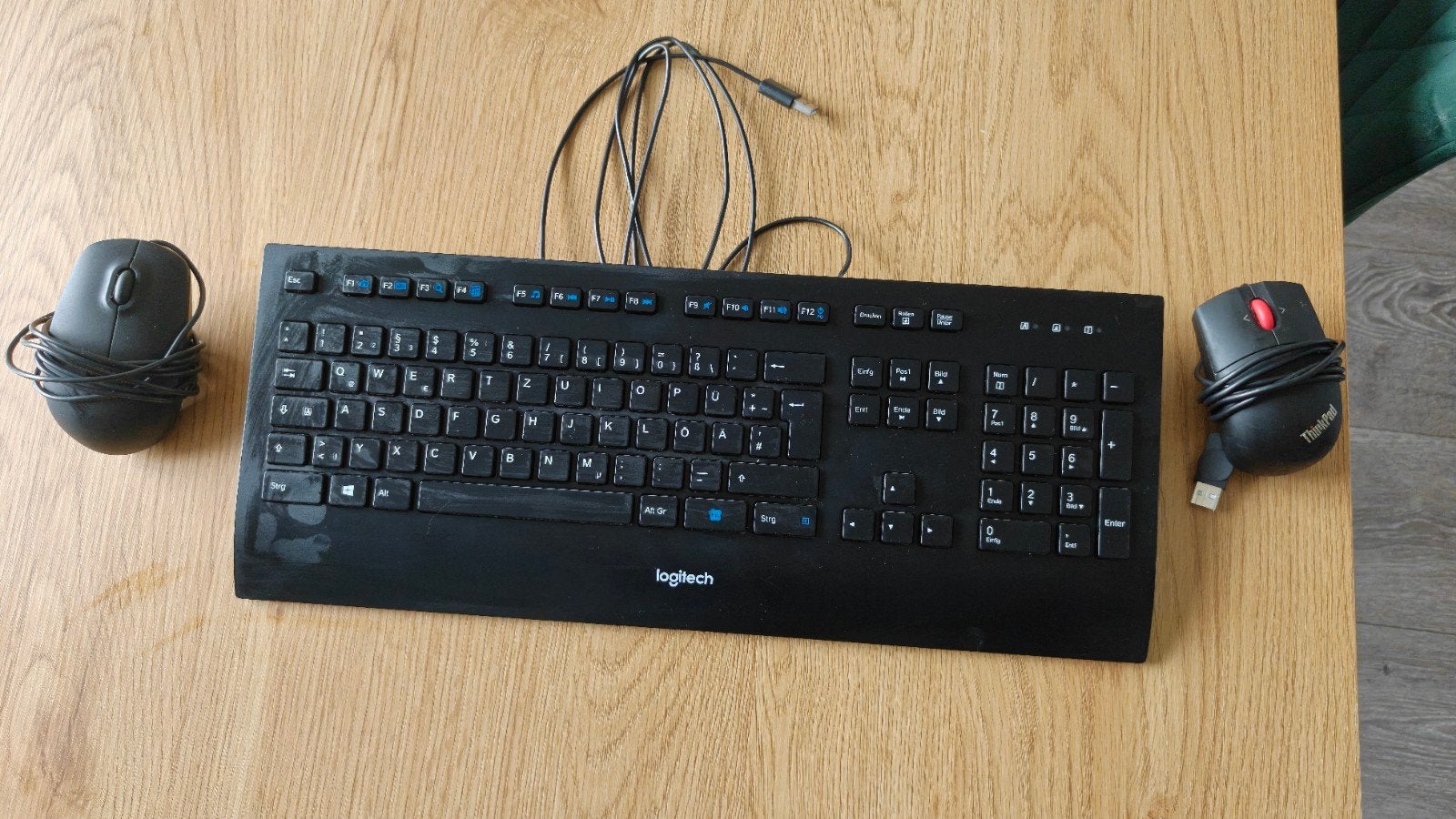 Gratis - keyboard + 2x mouse, Ophalen, Bedraad