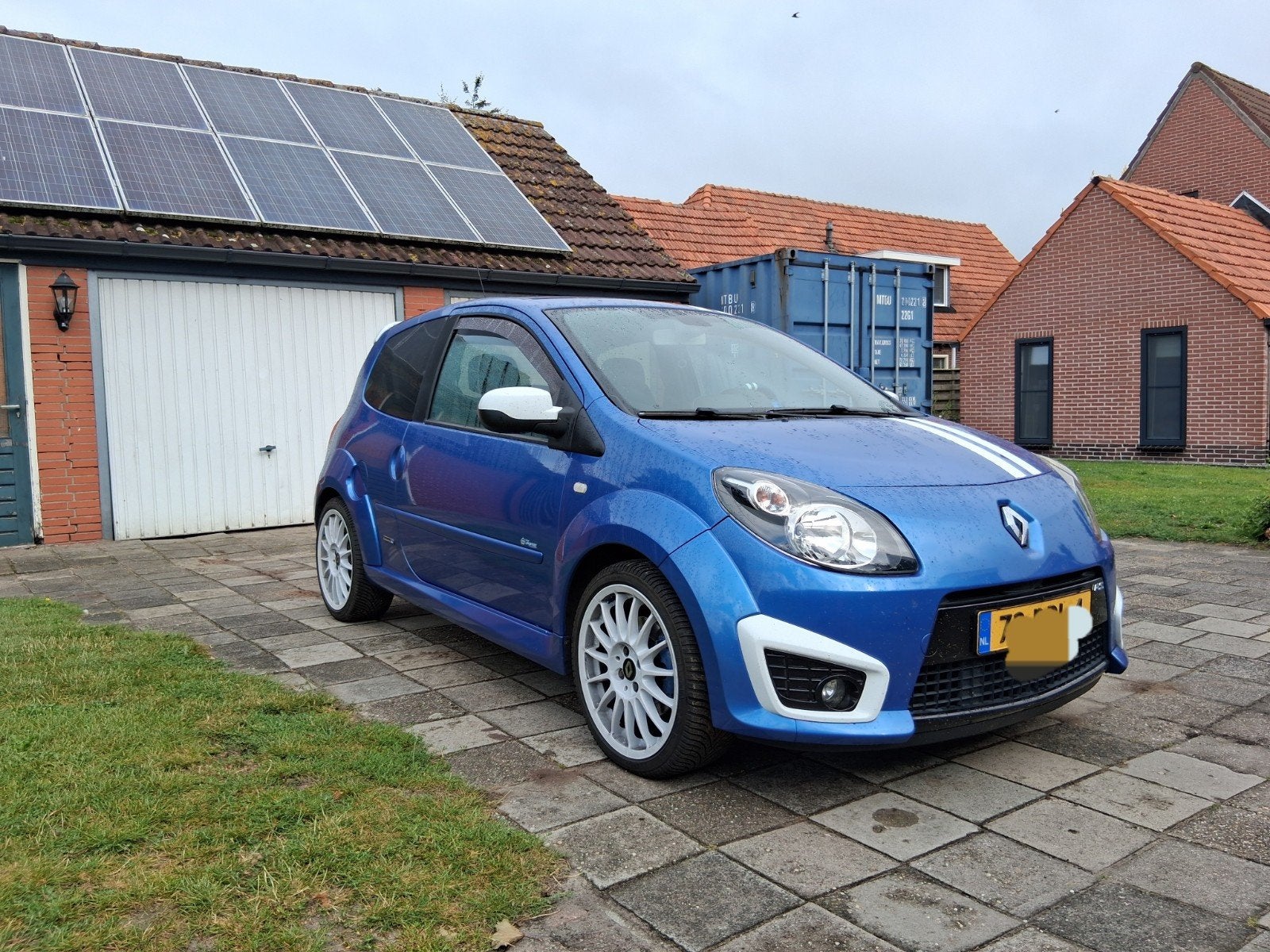 Renault Twingo 1.6 16V RS 2011 Blauw, Auto's, Renault, Voorwielaandrijving, 31 €/maand, 4 cilinders, 133 pk
