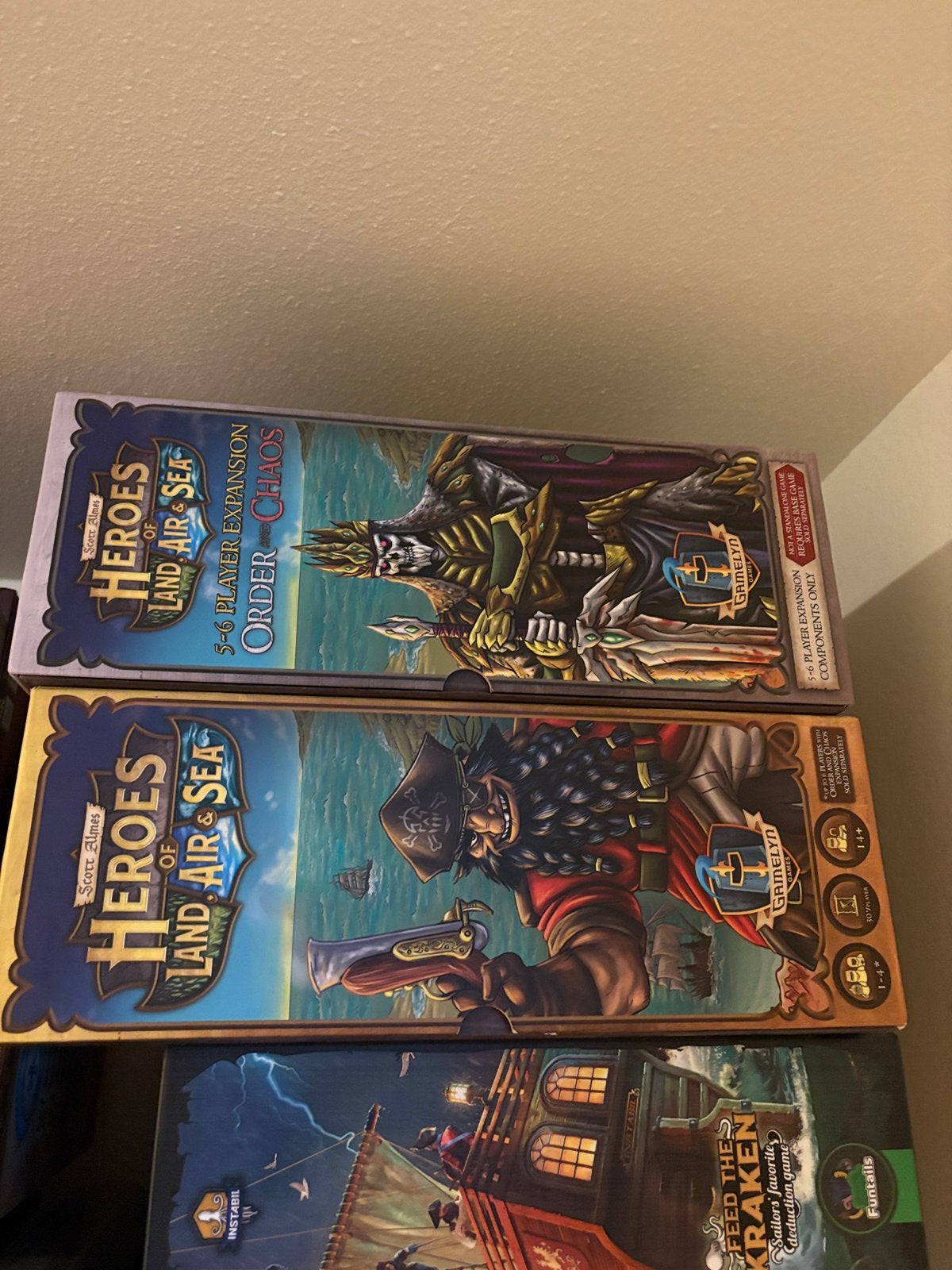 Heroes of Land, Air & Sea + Order & Chaos, Ophalen of Verzenden, Zo goed als nieuw