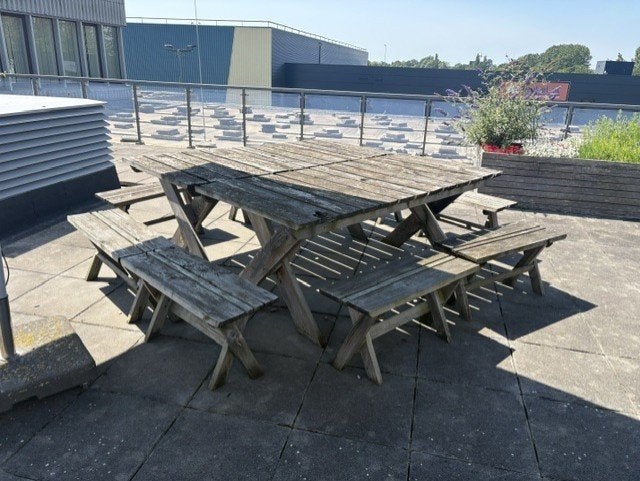 Houten tafels en bankjes, Ophalen, Gebruikt, Hout