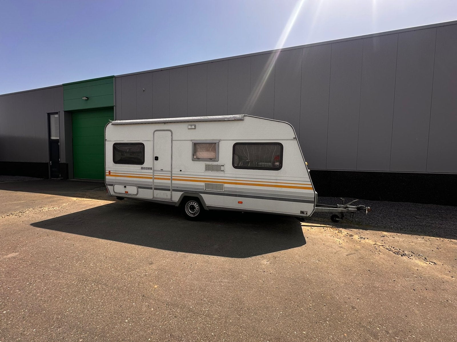 Knaus Sudwind 470, Ophalen, Zo goed als nieuw