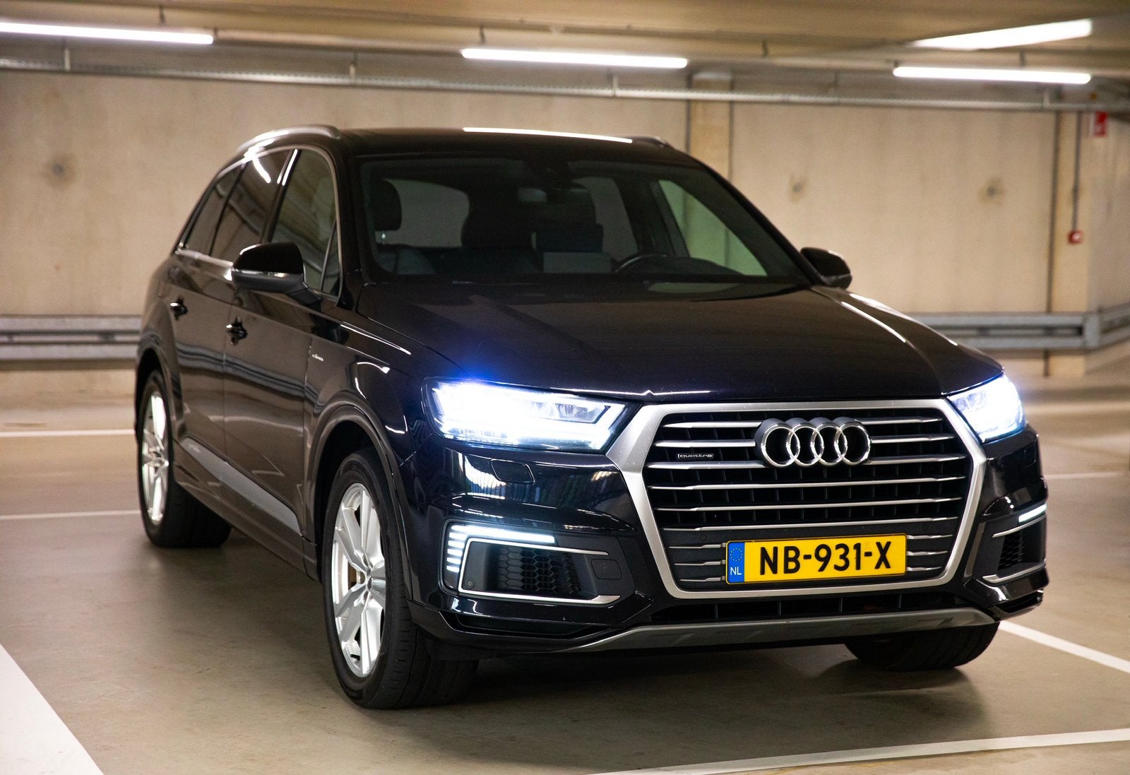 Audi Q7 3.0 TDI 374pk E-tron Quattro Tiptronic 2016 Zwart, Automaat, 258 pk, 2420 kg, Zwart