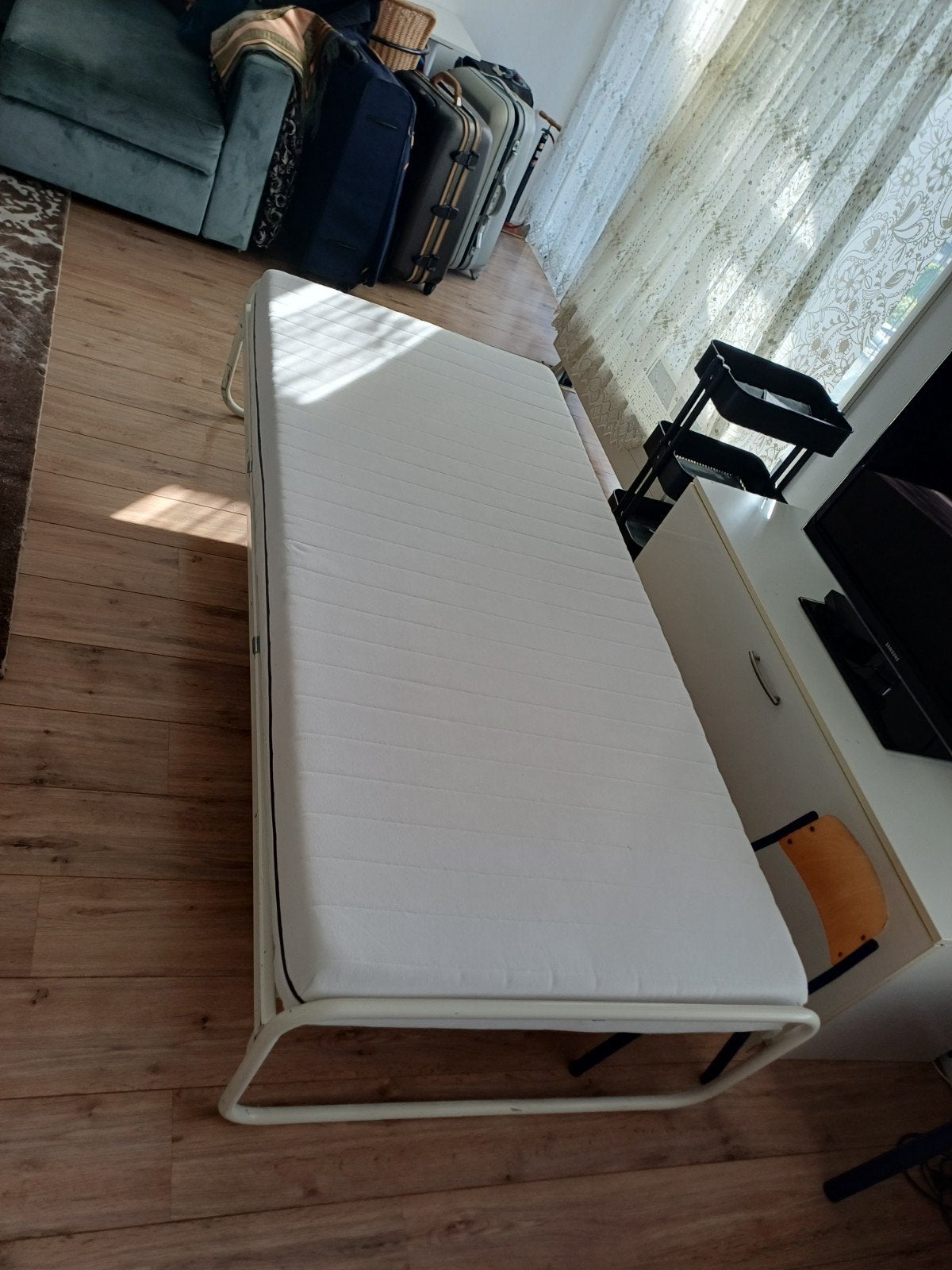 Bed met matras, Ophalen of Verzenden, Rond, 50 tot 100 cm, 50 tot 100 cm