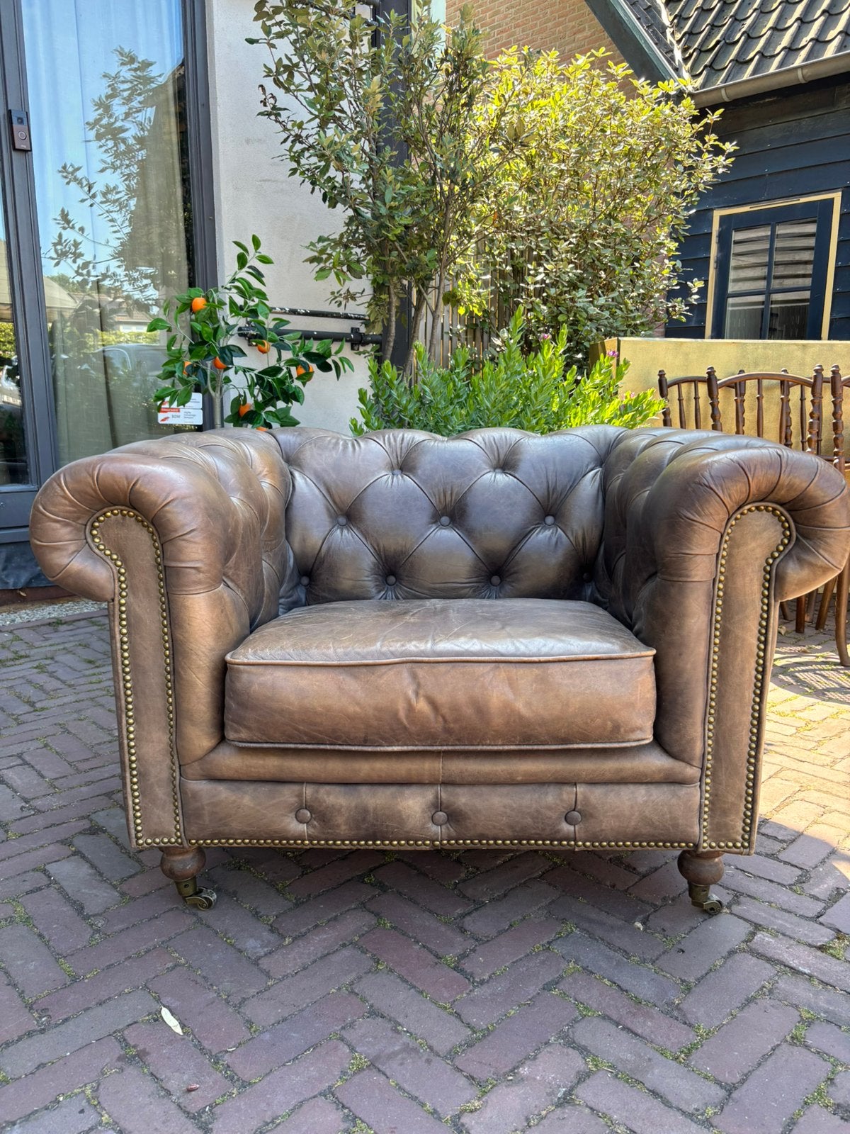 Chesterfield XL Clubfauteuil zgan, Zo goed als nieuw, 100 tot 125 cm, Stijlvol Klassiek Stoer, Chesterfield