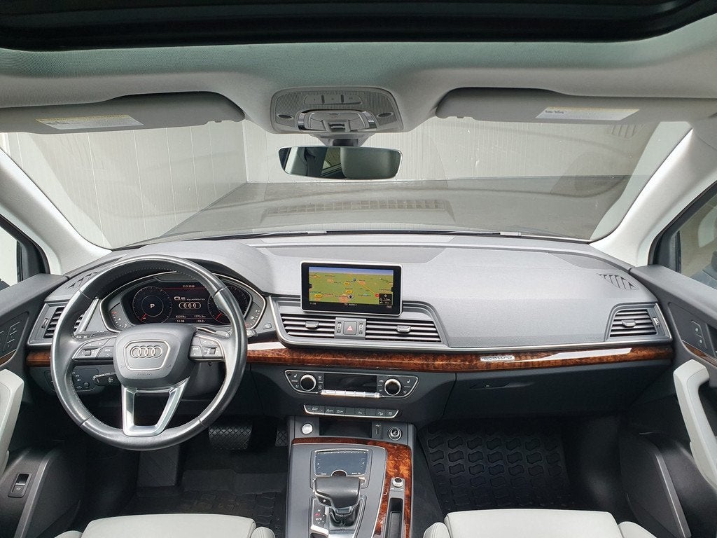 Audi Q5 2.0 TFSI quattro Sport PANO/NAVI/STOELVENT/LEDER/LMV, Auto's, Audi, Automaat, 1780 kg, 15 km/l, Gebruikt