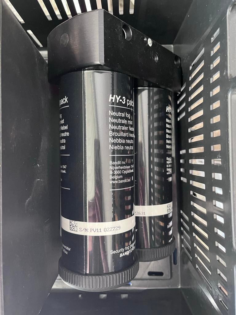 2x Bandit mistgenerator incl. ophangsysteem, Ophalen, Gebruikt, Compleet systeem, Afstandsbediening