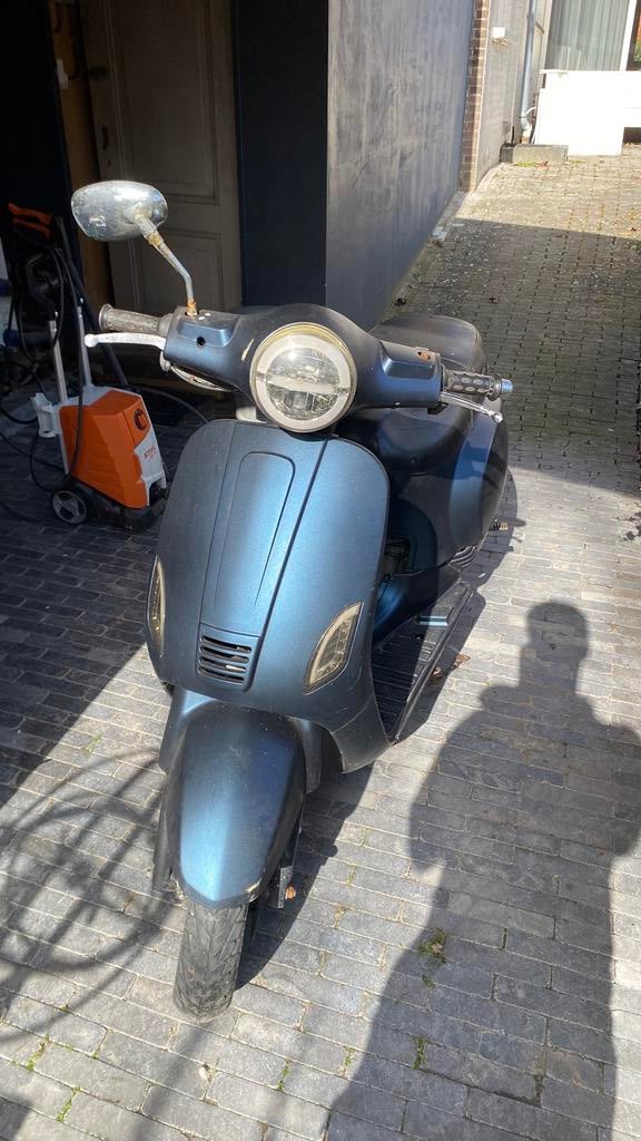 Oude scooter - LOOPT NIET, Fietsen en Brommers, Ophalen of Verzenden, Gebruikt, Benzine, Overige merken