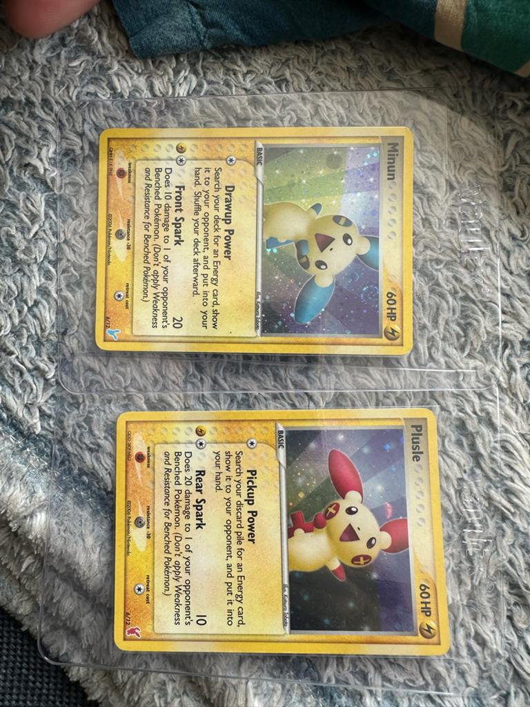 Minun & Plusle Pokémon Kaarten (2006), Ophalen of Verzenden, Zo goed als nieuw, Meerdere kaarten