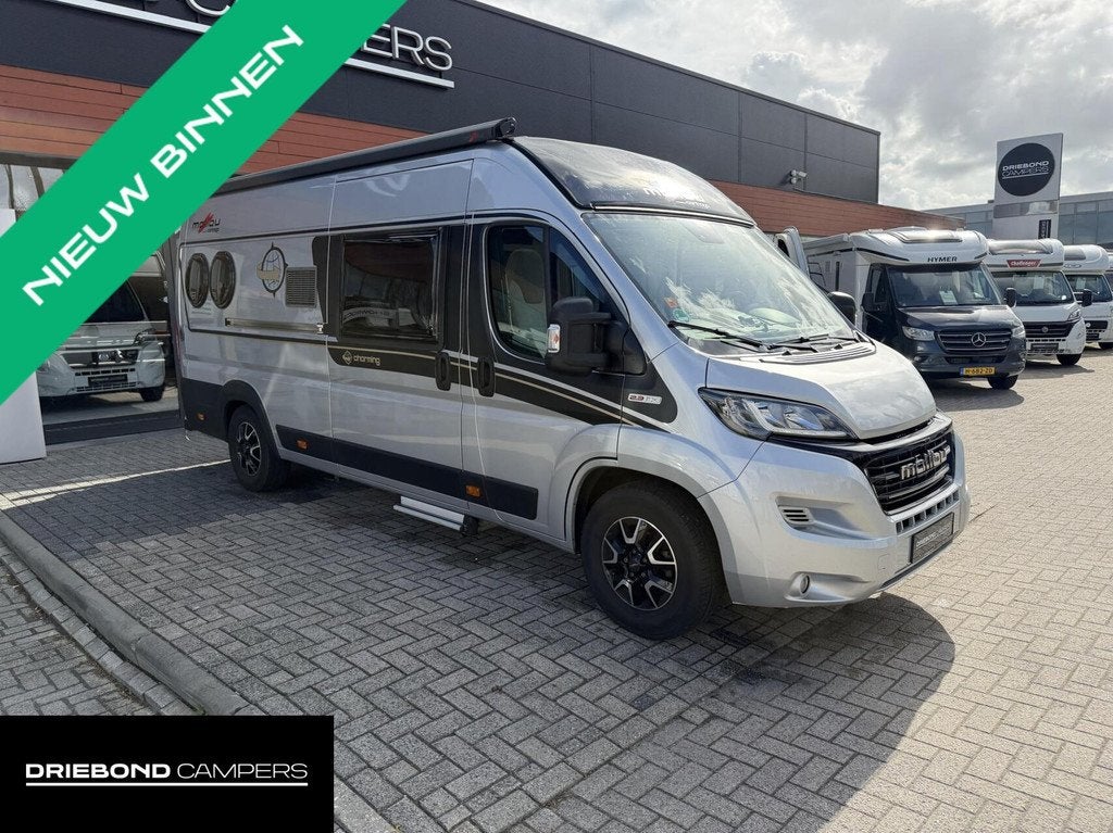 Carthago 640 LE Charming GT 9T-Automaat Enkele Bedden Skyvie, Automaat, Malibu, 6 tot 7 meter, Bedrijf