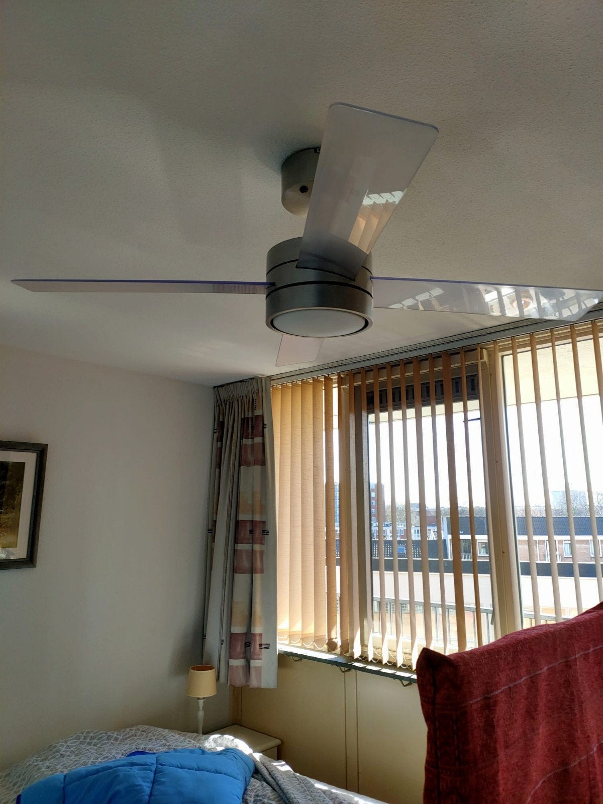 Stille Plafondventilator met Afstandsbediening en Lamp, Ophalen, Gebruikt, Modern